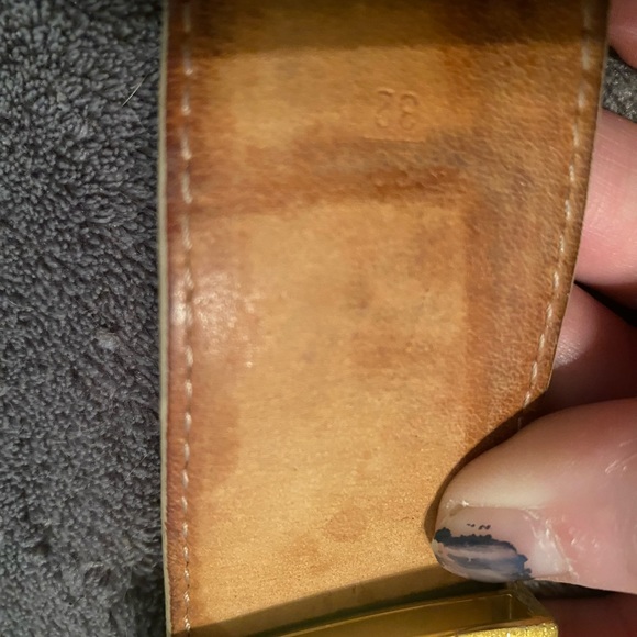 Louis Vuitton belt - Picture 2 of 2